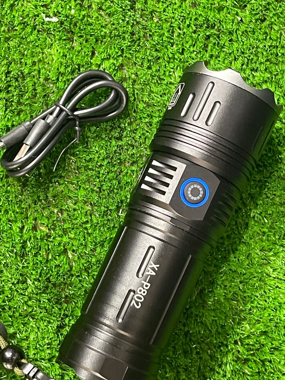 XA-P802 كشاف يد لاد لازار