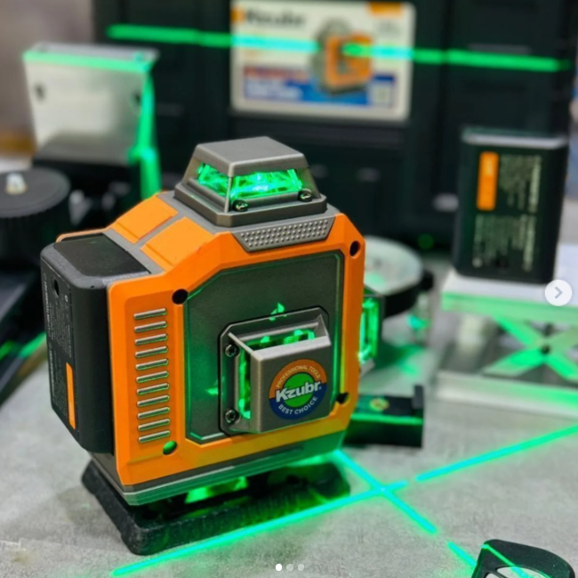 NIVEAUX LASER 16 L 4D kzubr جهاز تعيين المستوى